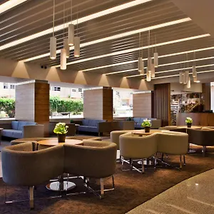 Ramada By Wyndham Hotell